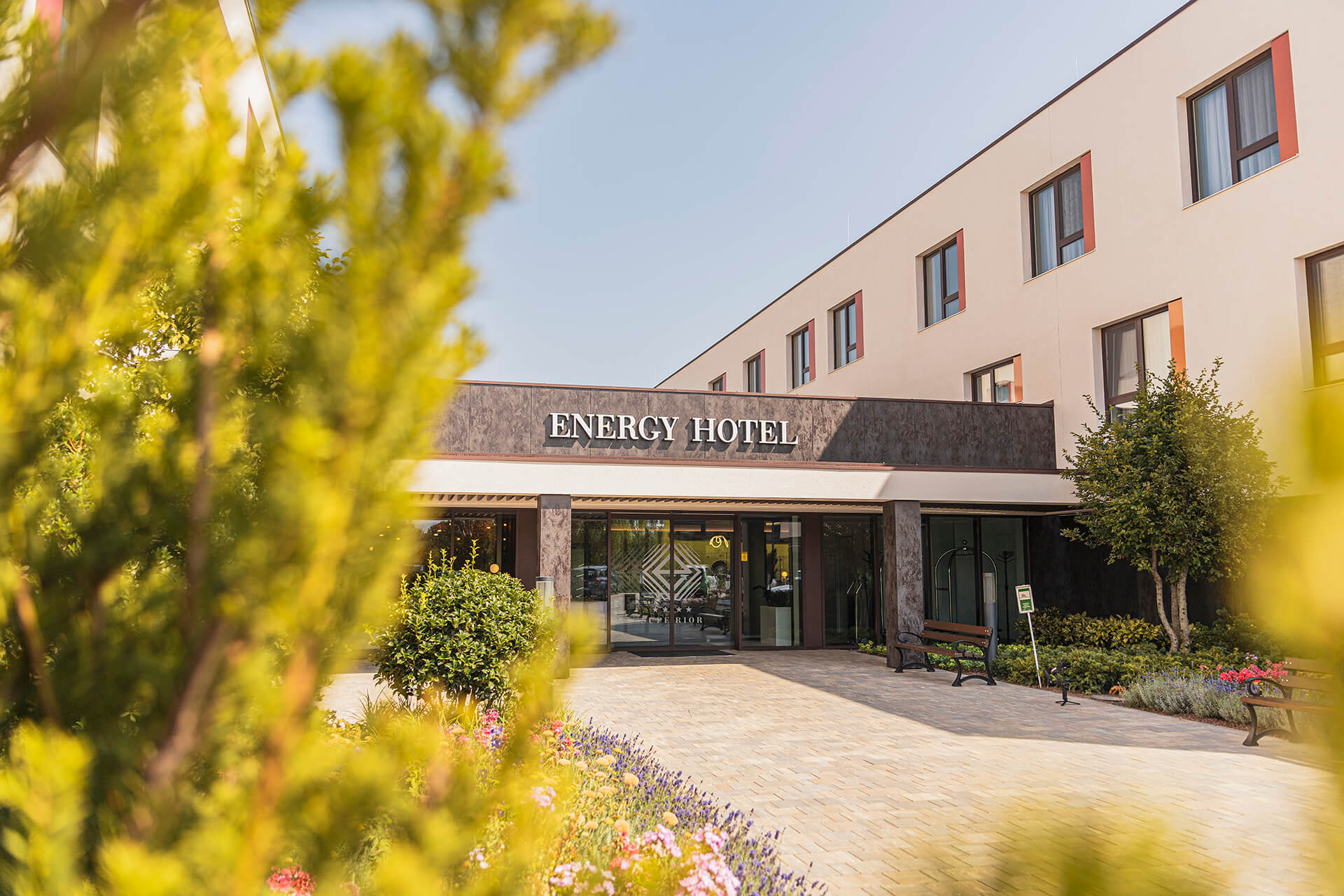 ENERGY IRODAHÁZ ÉS HOTEL